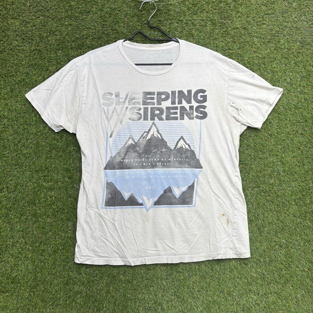 VTG Sleeping With Sirens Shirt Mens Medium Band Tee Concert Music Graphic y2k